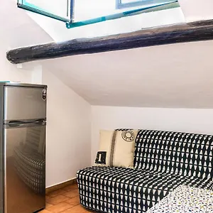 https://live-in-navigli-ripa-di-porta-ticinese.italymilanhotels.net